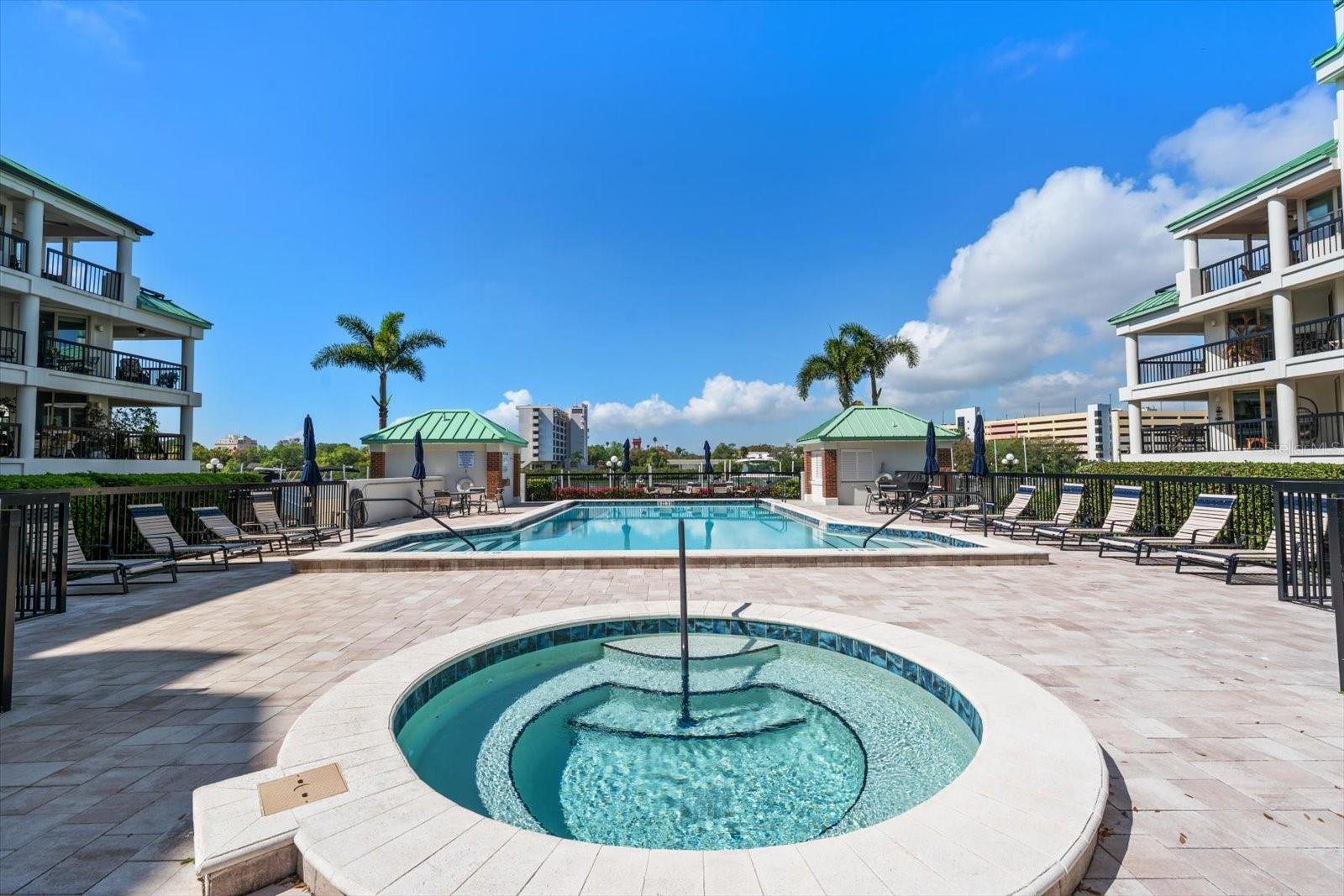 SEDDON COVE A CONDO PHAS - Residential