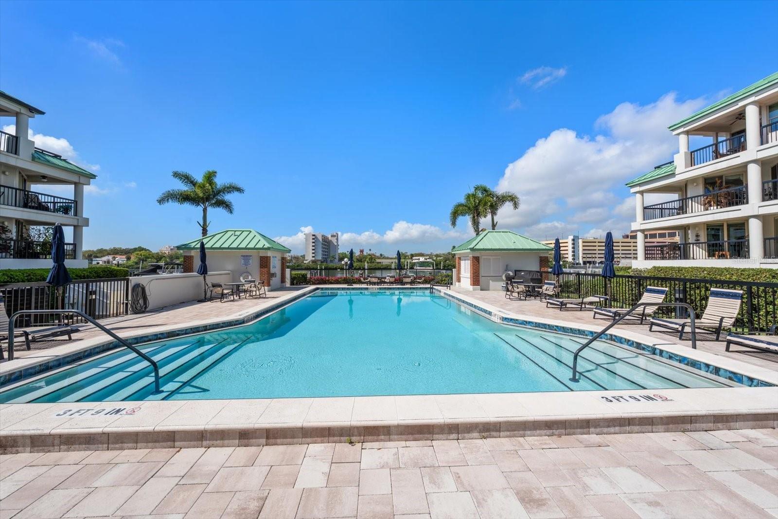 SEDDON COVE A CONDO PHAS - Residential