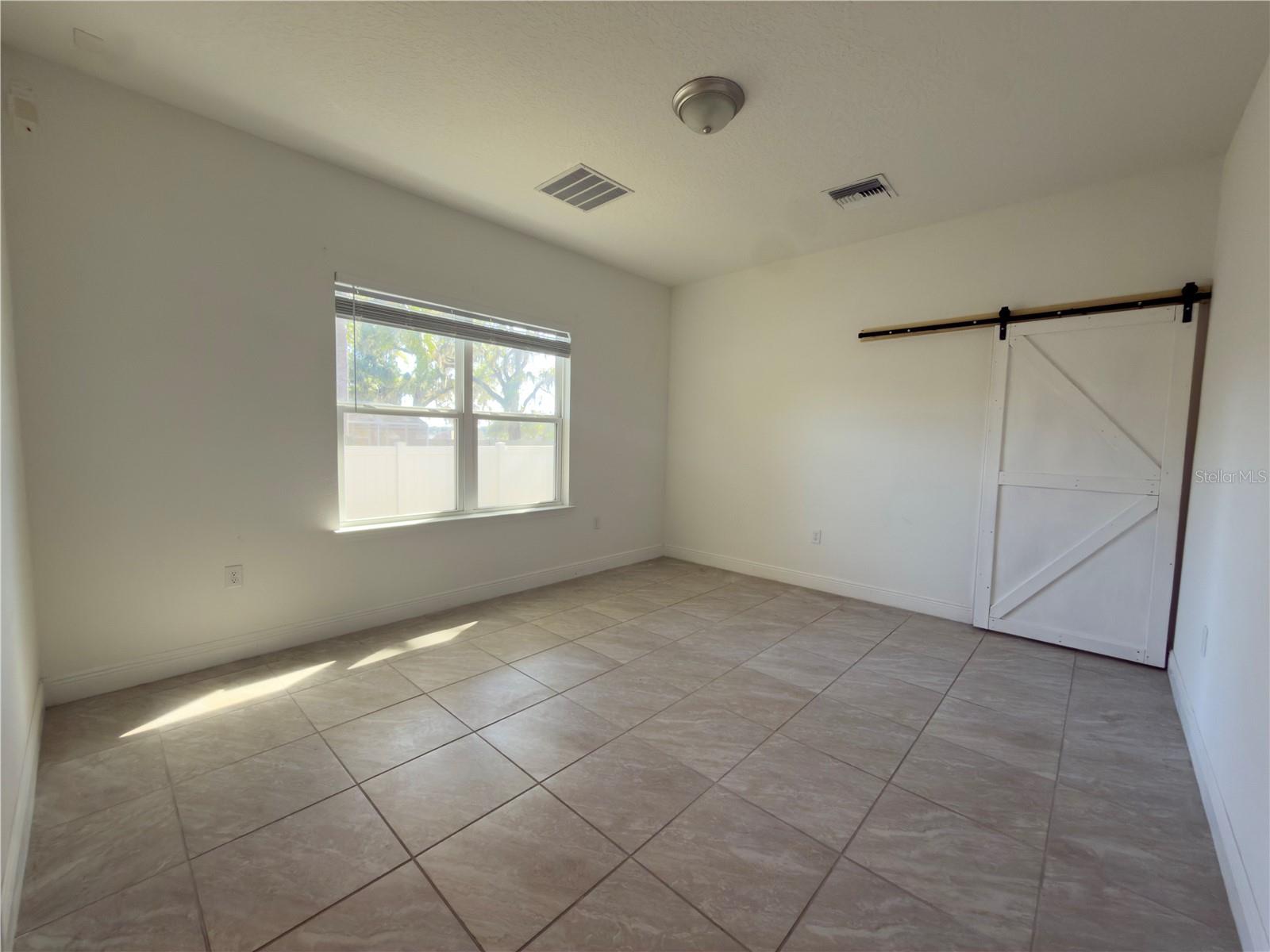 MOSS OAKS - Residential