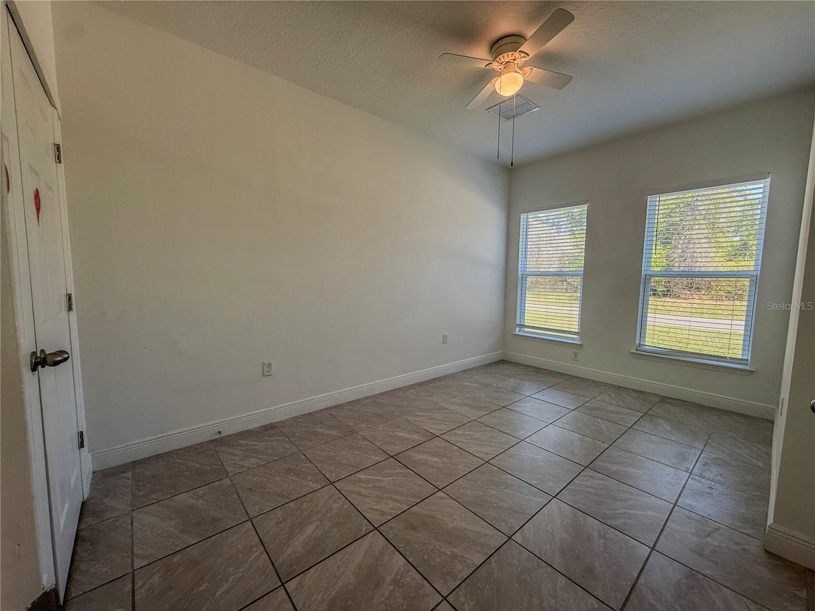 MOSS OAKS - Residential