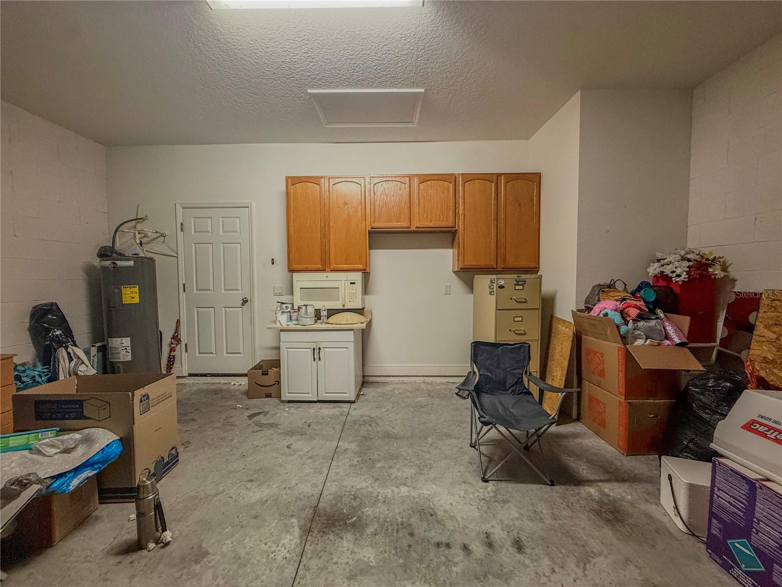 MOSS OAKS - Residential