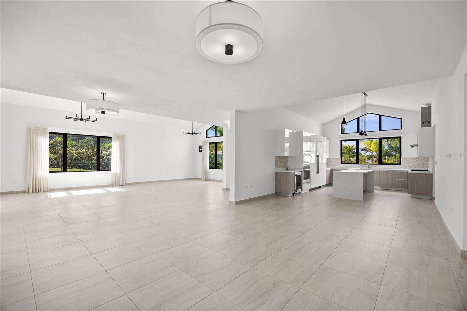 SABANRA DE DORADO - Residential