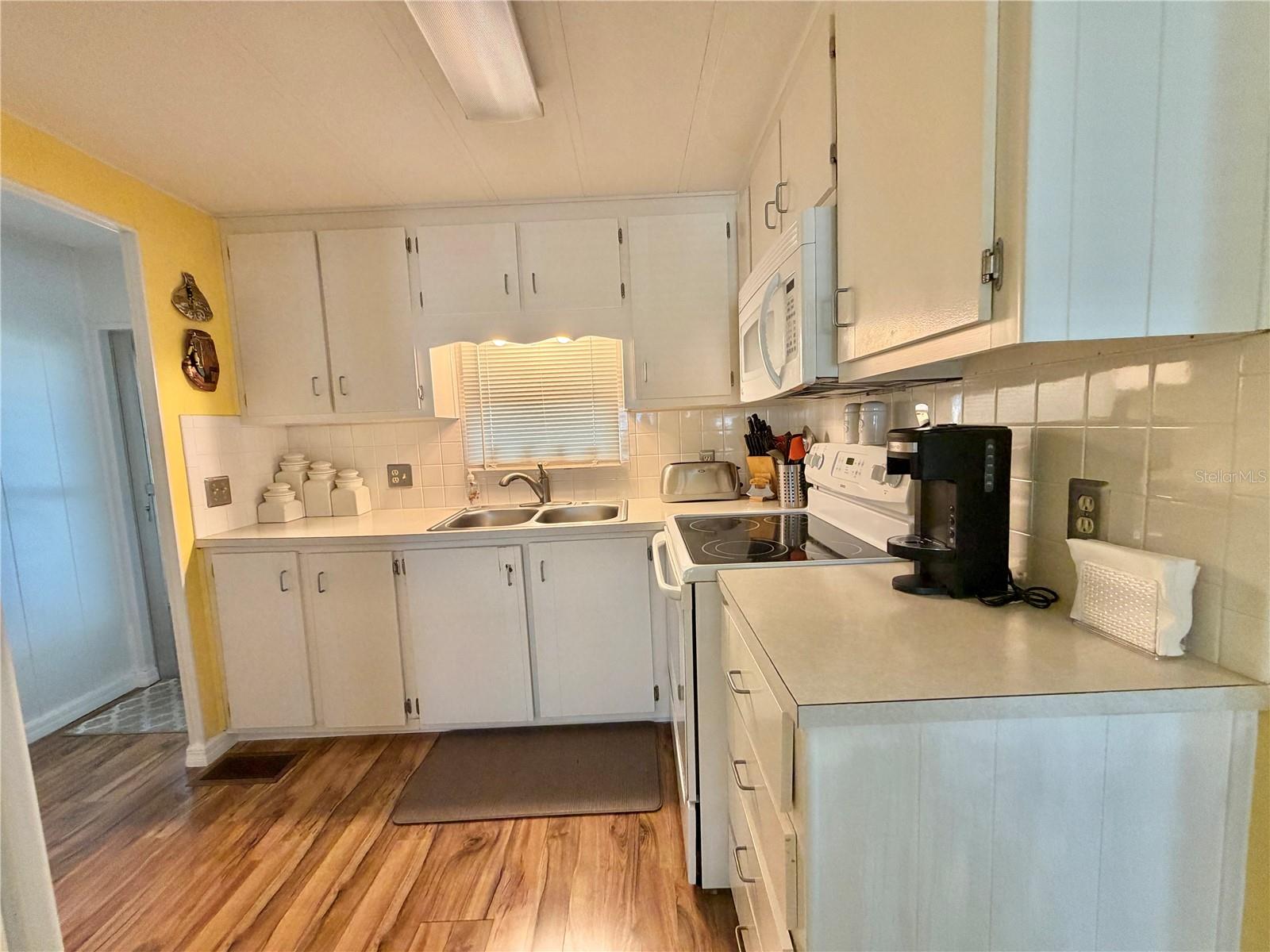 HAWTHORNE AT LEESBURG A COOP - Residential