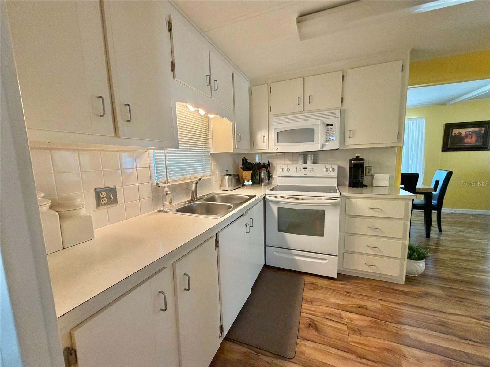 HAWTHORNE AT LEESBURG A COOP - Residential