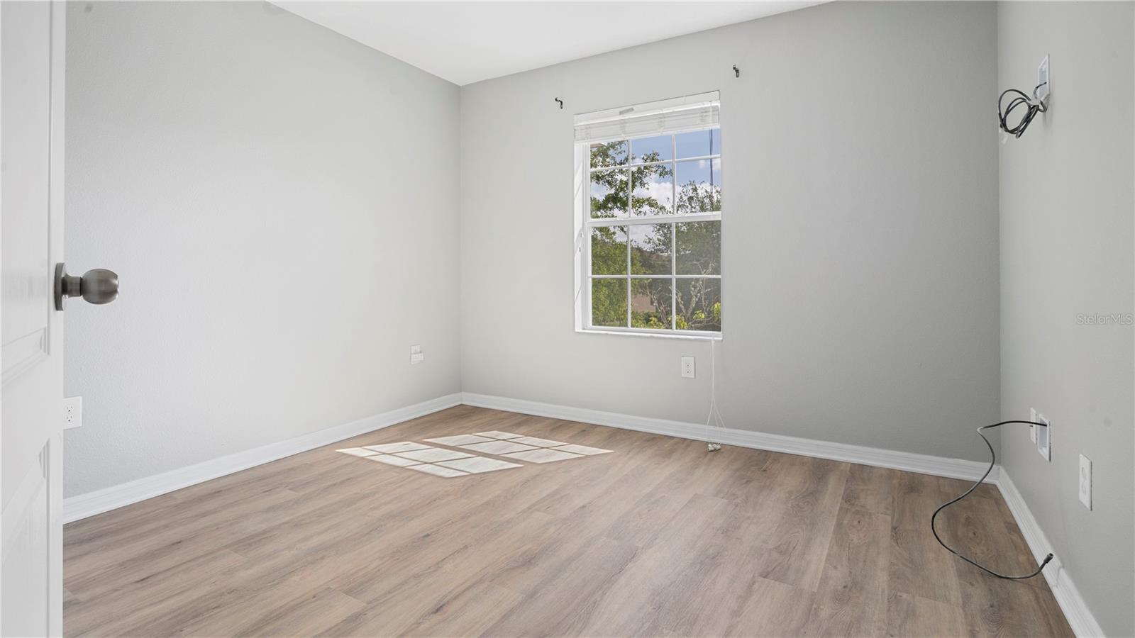 SAVANNAH LNDGS - Residential