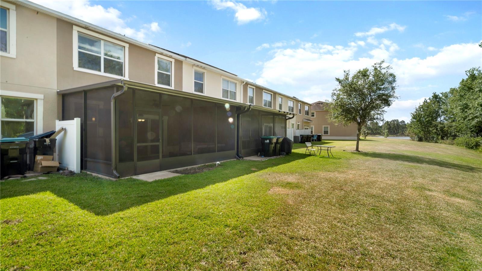 SAVANNAH LNDGS - Residential