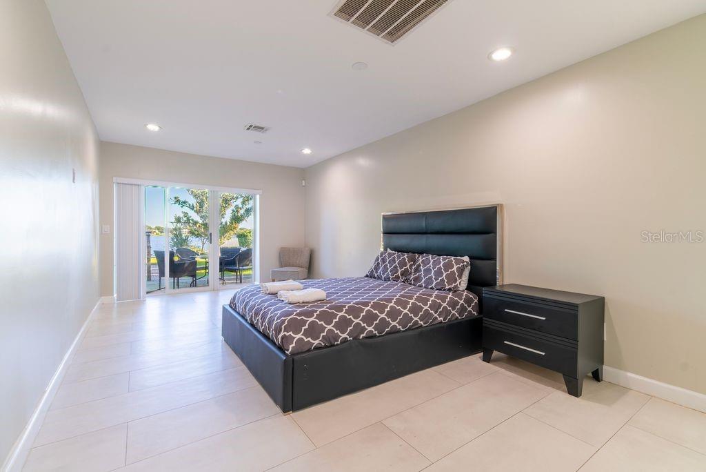 LAKE CANE SHORES - Residential