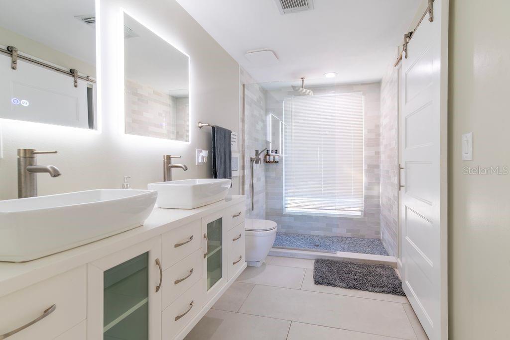 LAKE CANE SHORES - Residential