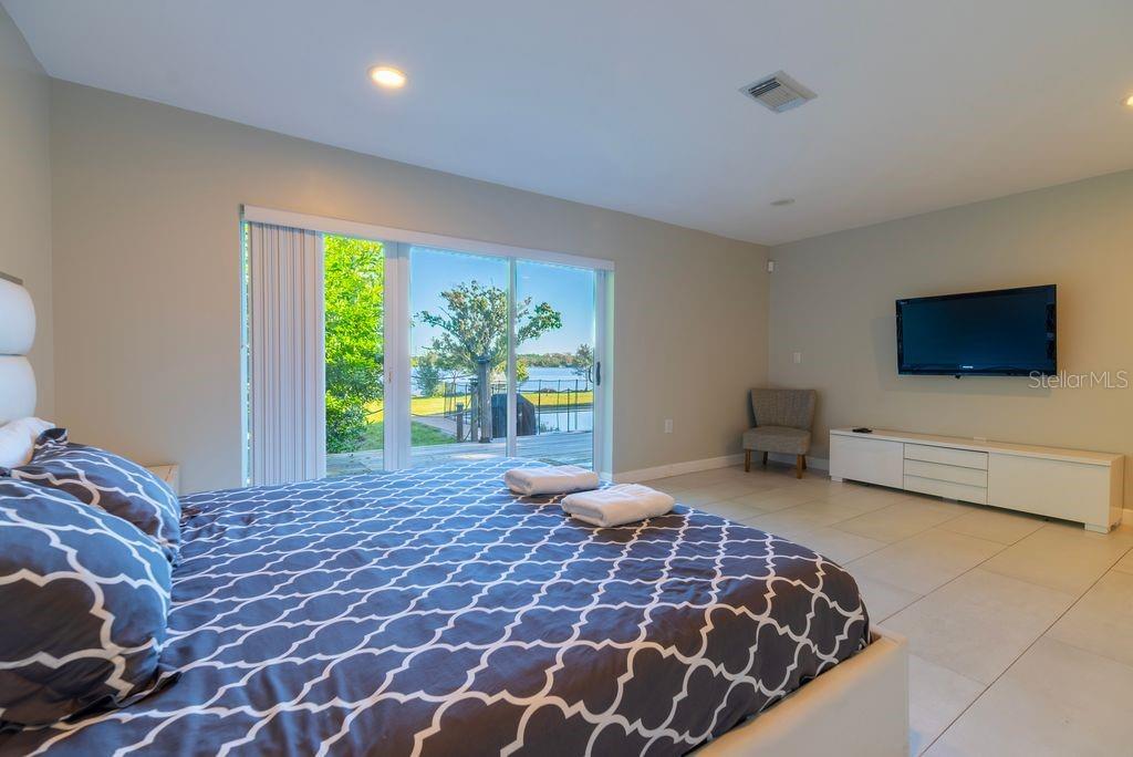 LAKE CANE SHORES - Residential