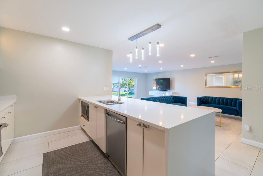 LAKE CANE SHORES - Residential