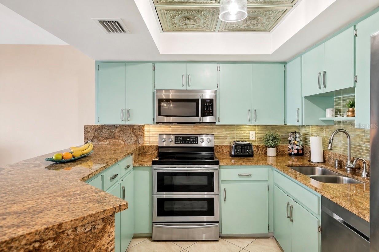 WHITNEY BEACH - Residential