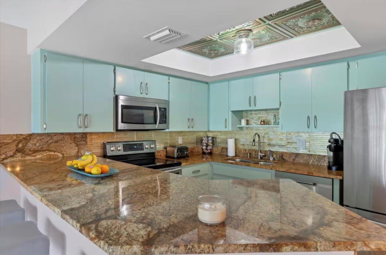 WHITNEY BEACH - Residential