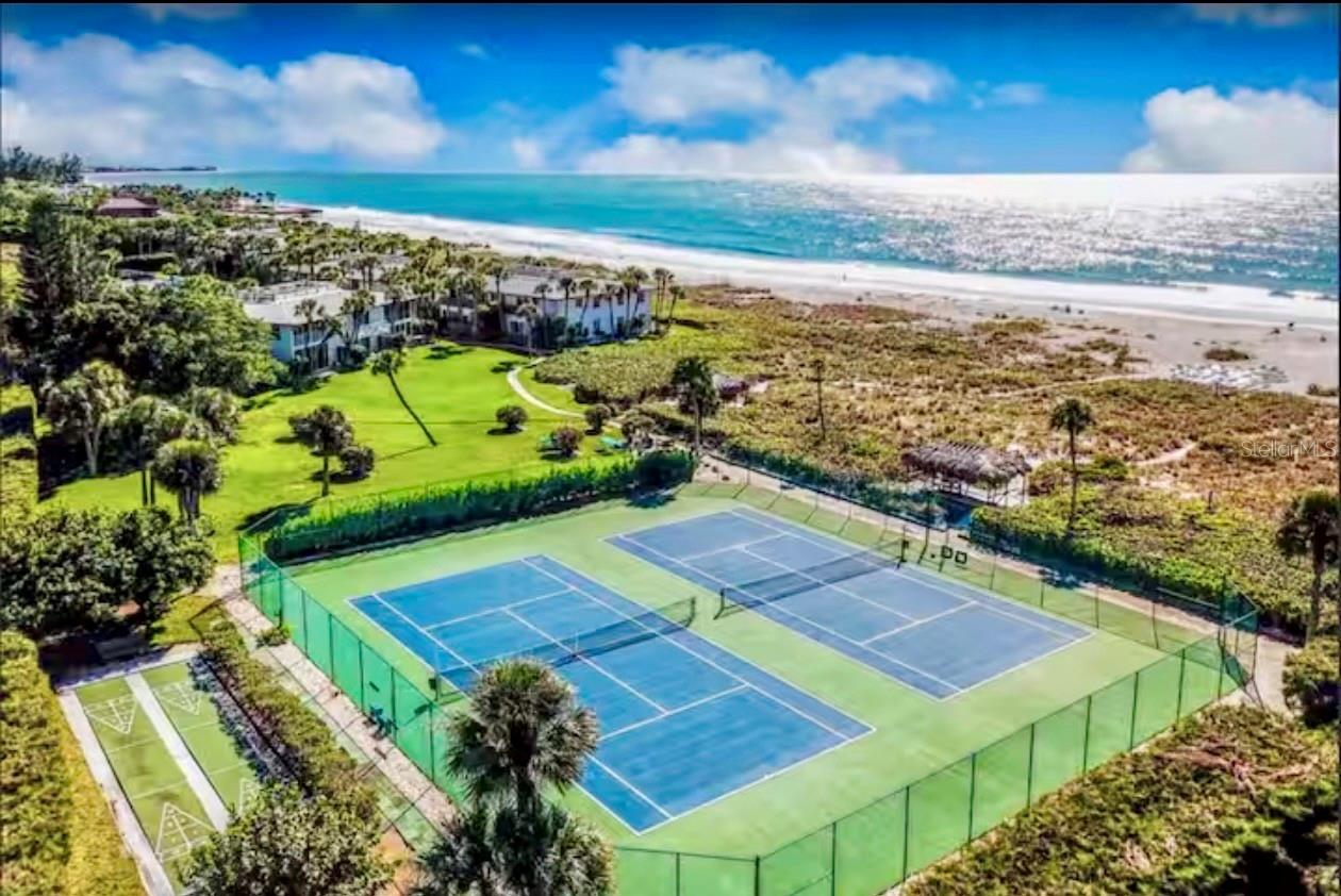 WHITNEY BEACH - Residential