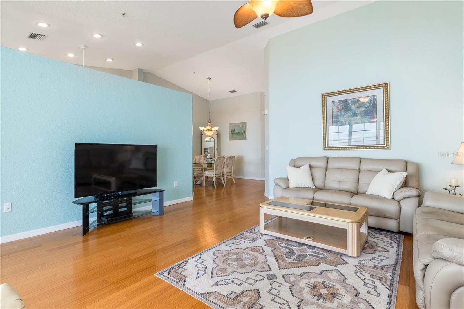 HARBOR WALK PH 03 - Residential