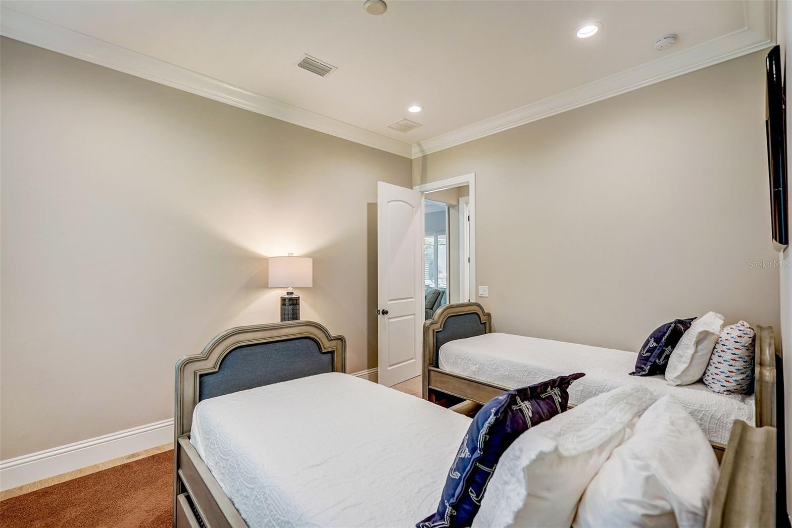 SAINT ARMANDS DIV JOHN RINGLING ESTATES - Residential Lease