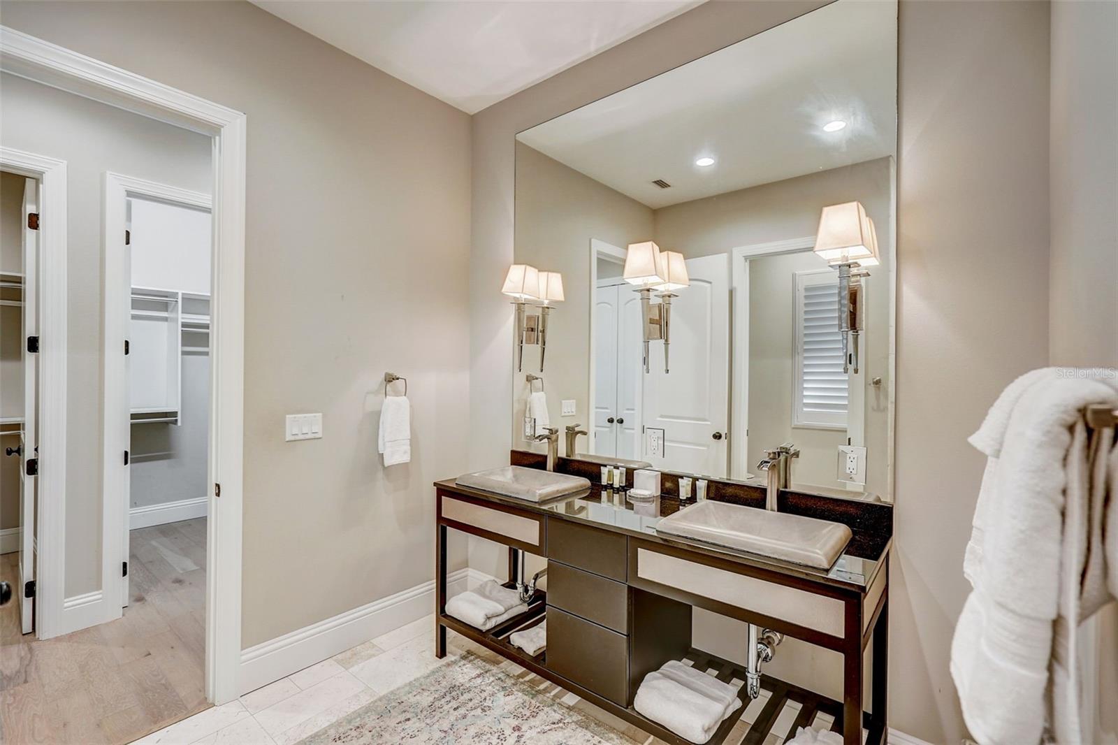 SAINT ARMANDS DIV JOHN RINGLING ESTATES - Residential Lease