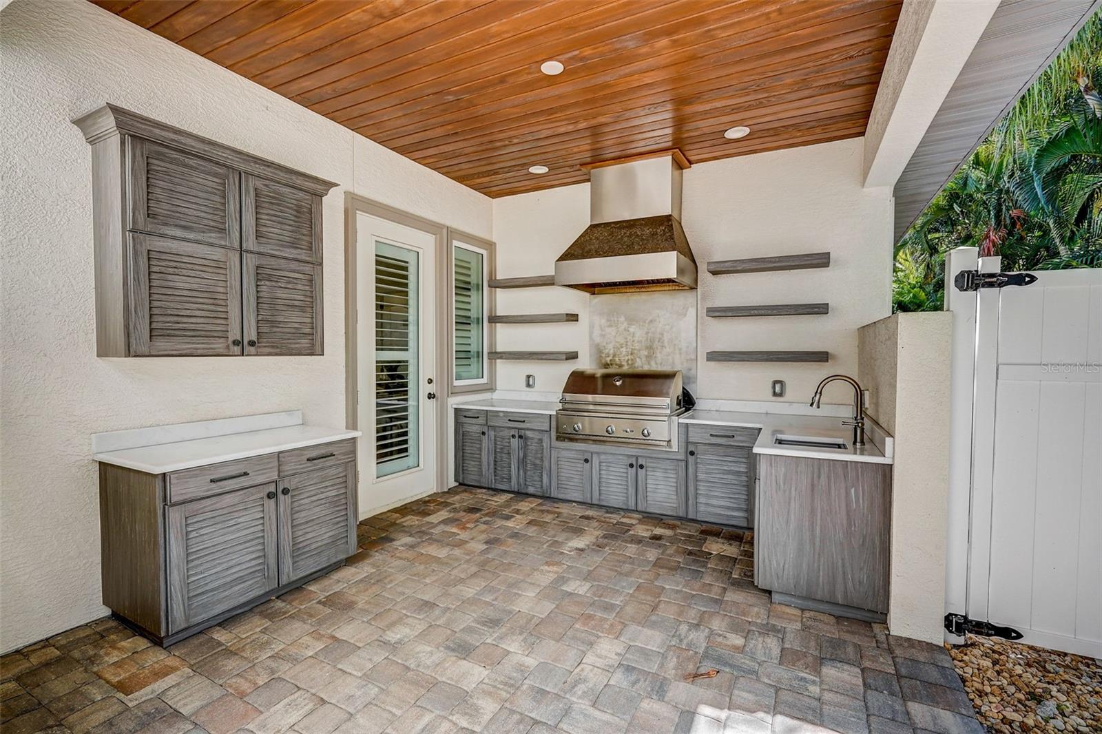 SAINT ARMANDS DIV JOHN RINGLING ESTATES - Residential Lease