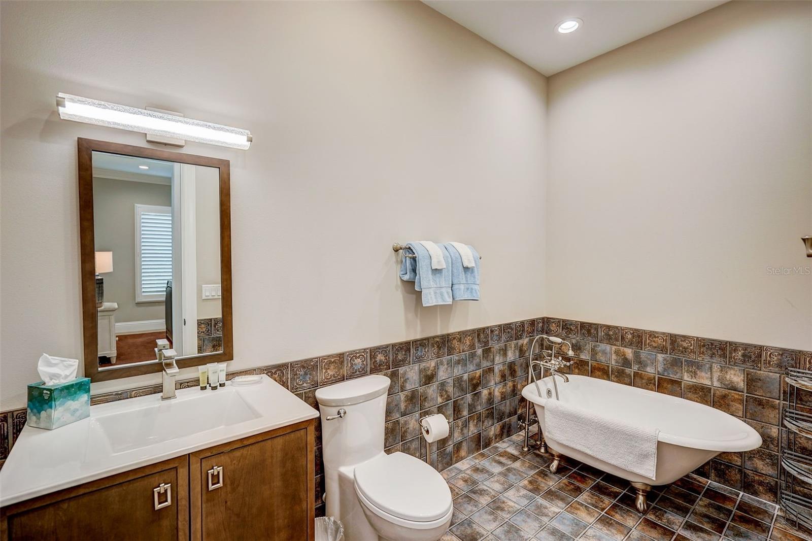 SAINT ARMANDS DIV JOHN RINGLING ESTATES - Residential Lease