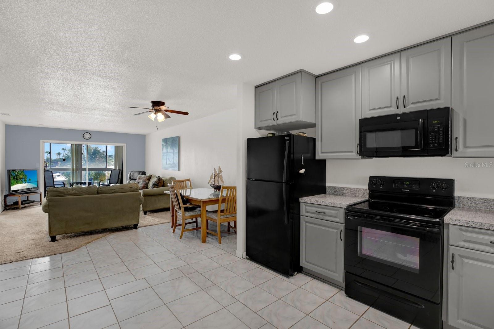 4939 FLORAMAR TERRACE 204