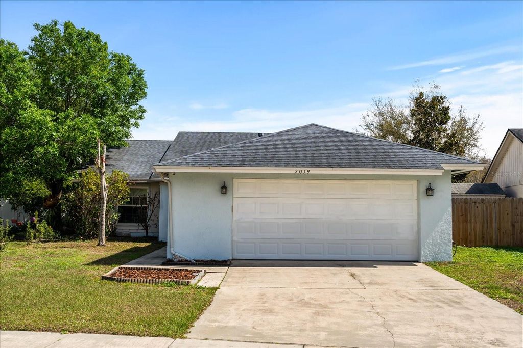 Photo of 2019 Paprika Drive, Orlando, FL 32837 (MLS # O6405583)
