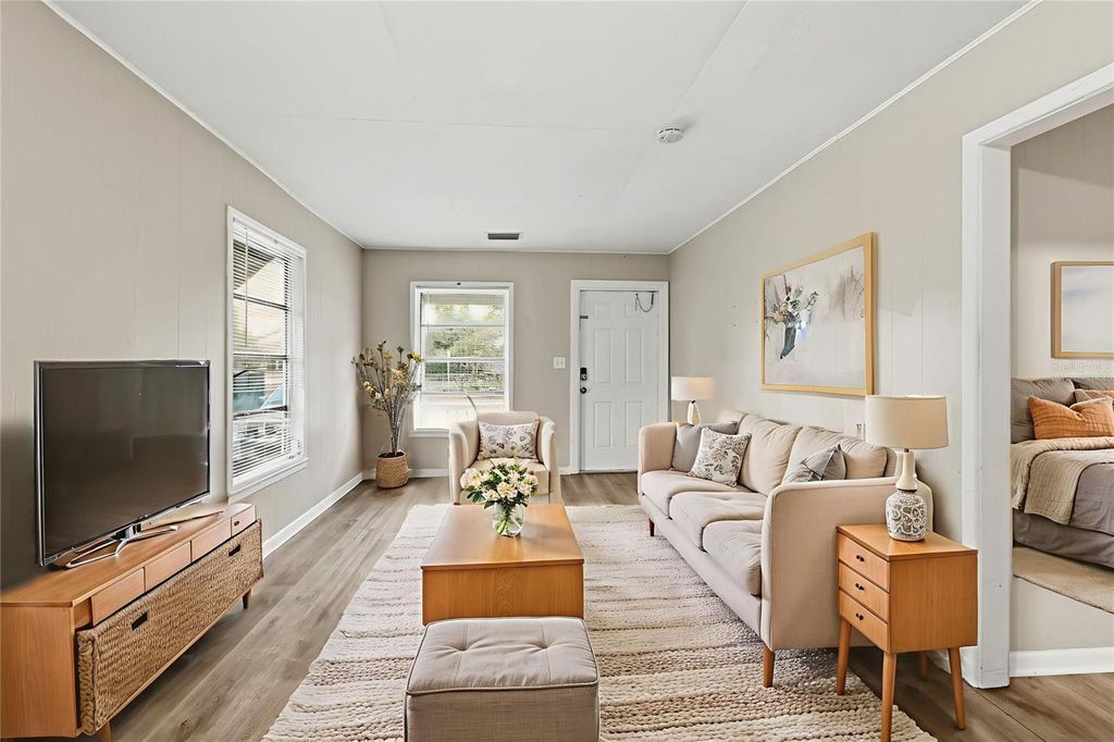 Photo of 726 Forest Hill Boulevard, West Palm Beach, FL 33405 (MLS # O6369017)