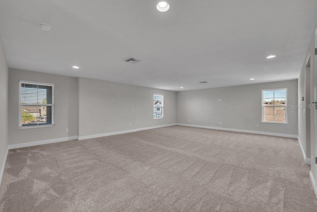 HAWKSTONE - Residential