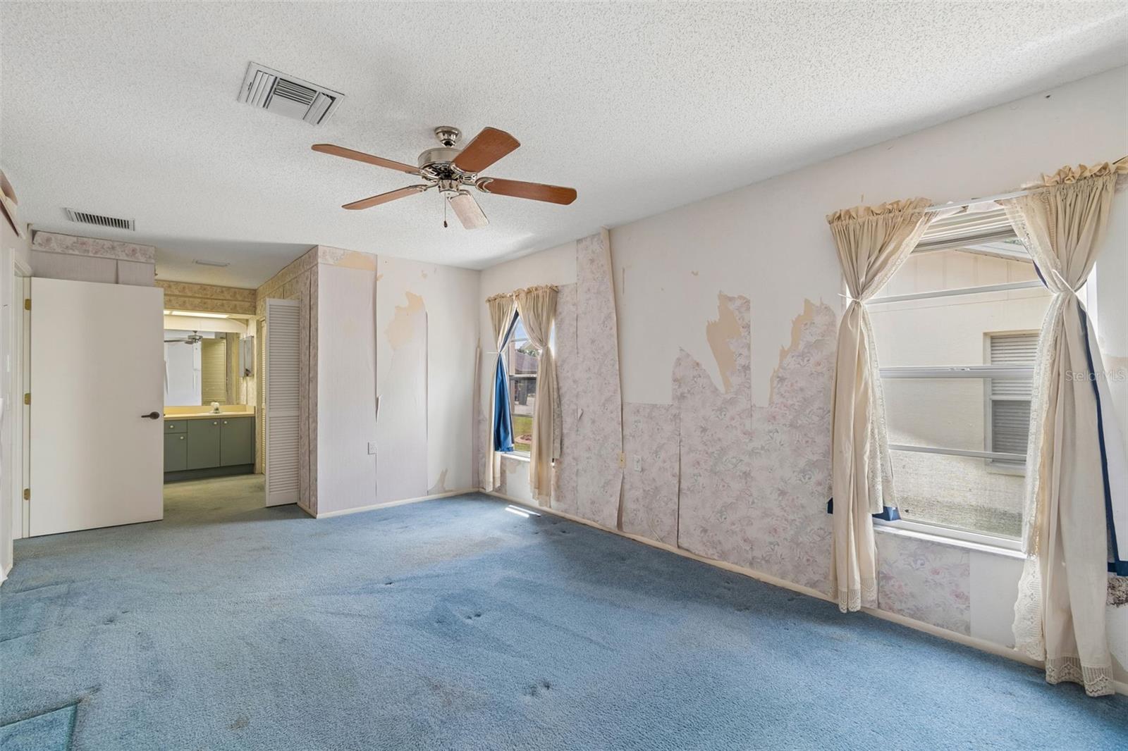 HERITAGE LAKE - Residential