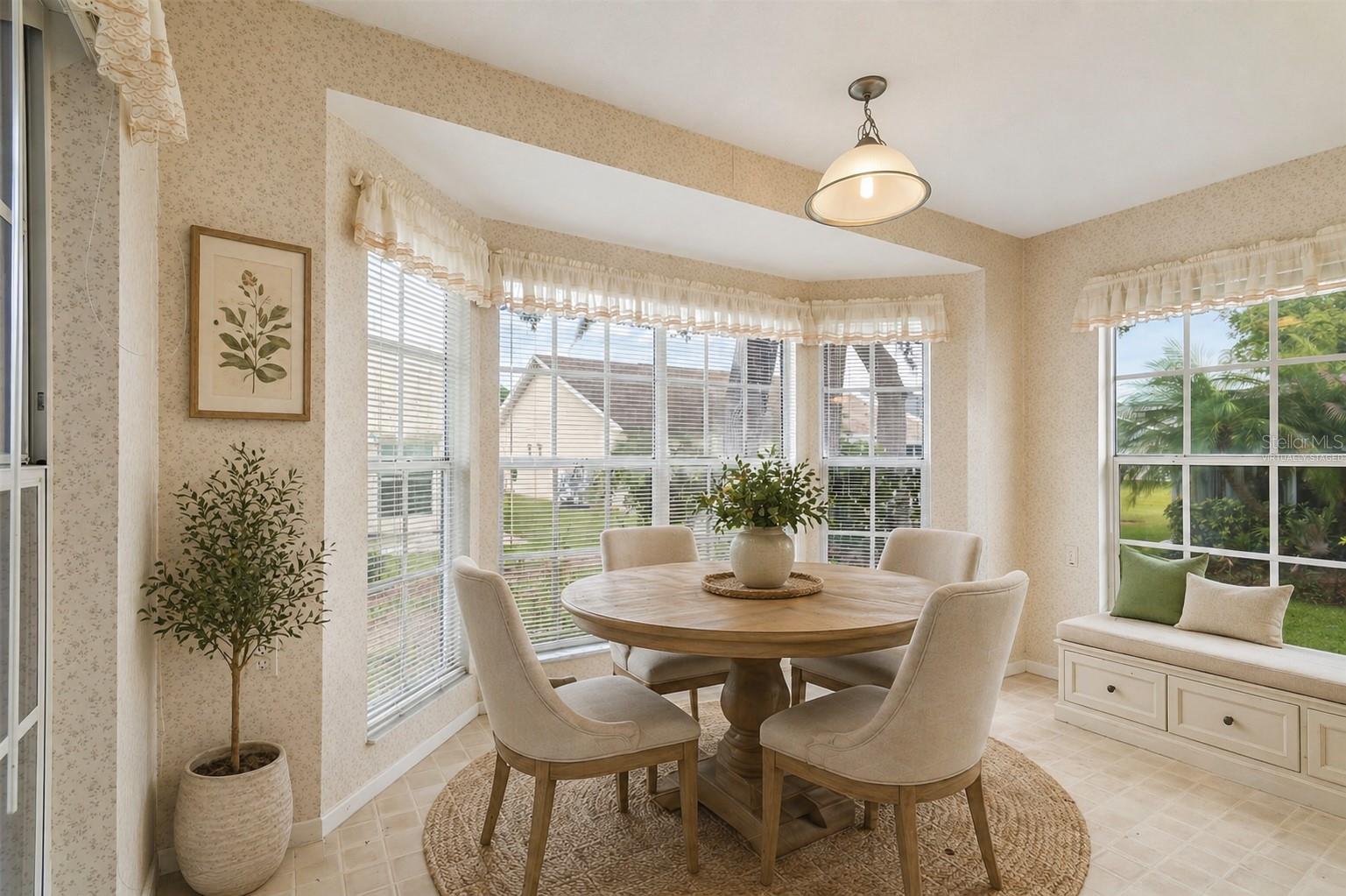 HERITAGE LAKE - Residential