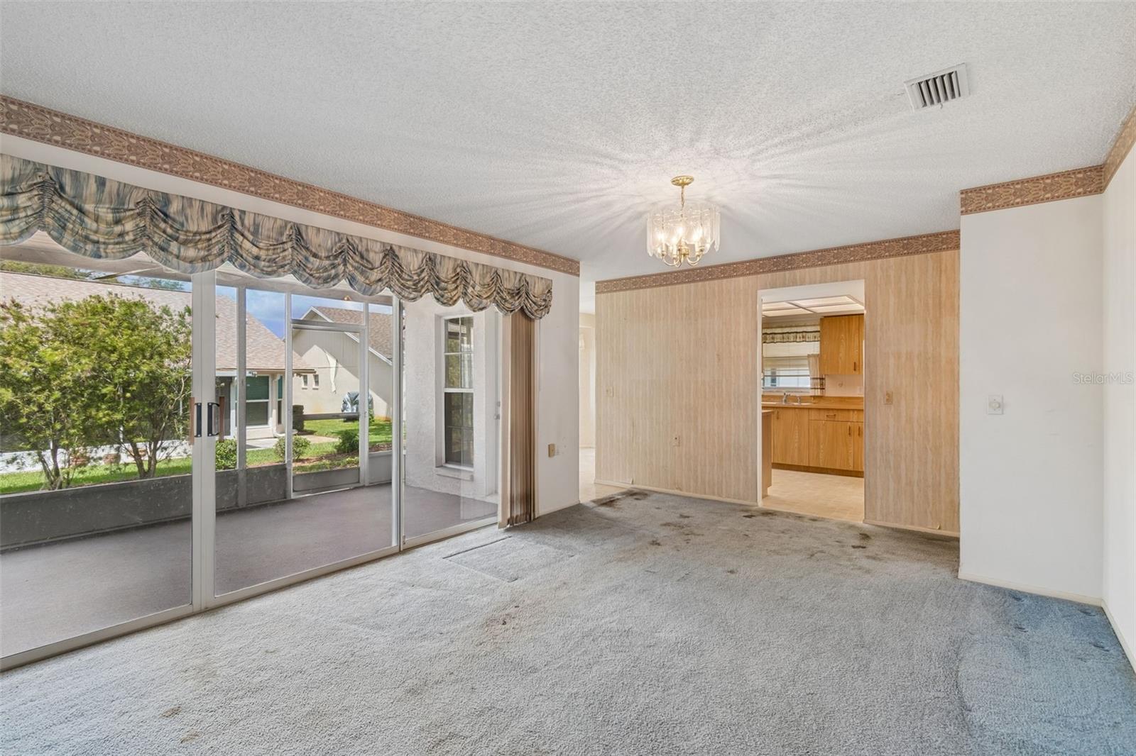 HERITAGE LAKE - Residential