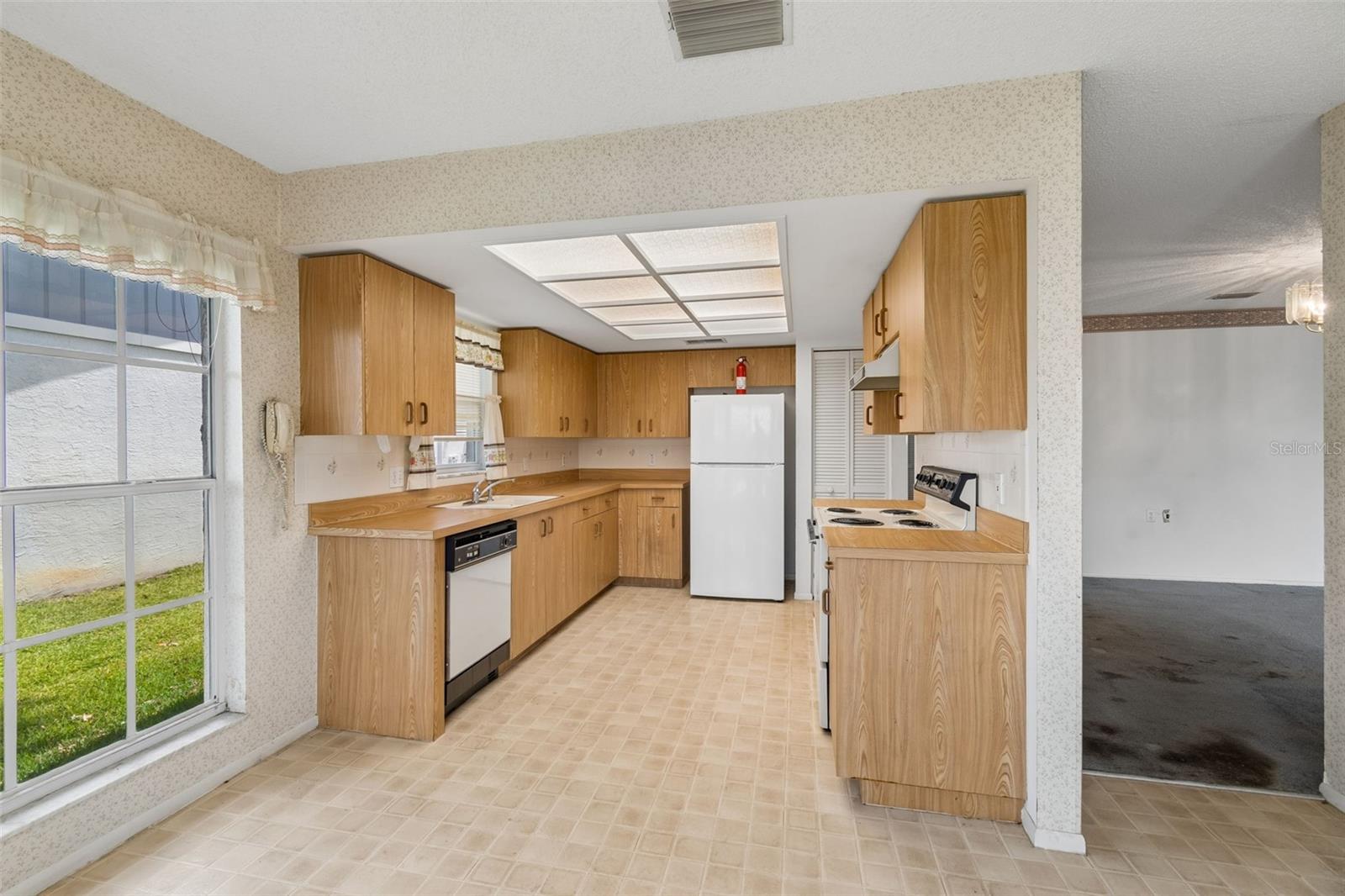 HERITAGE LAKE - Residential