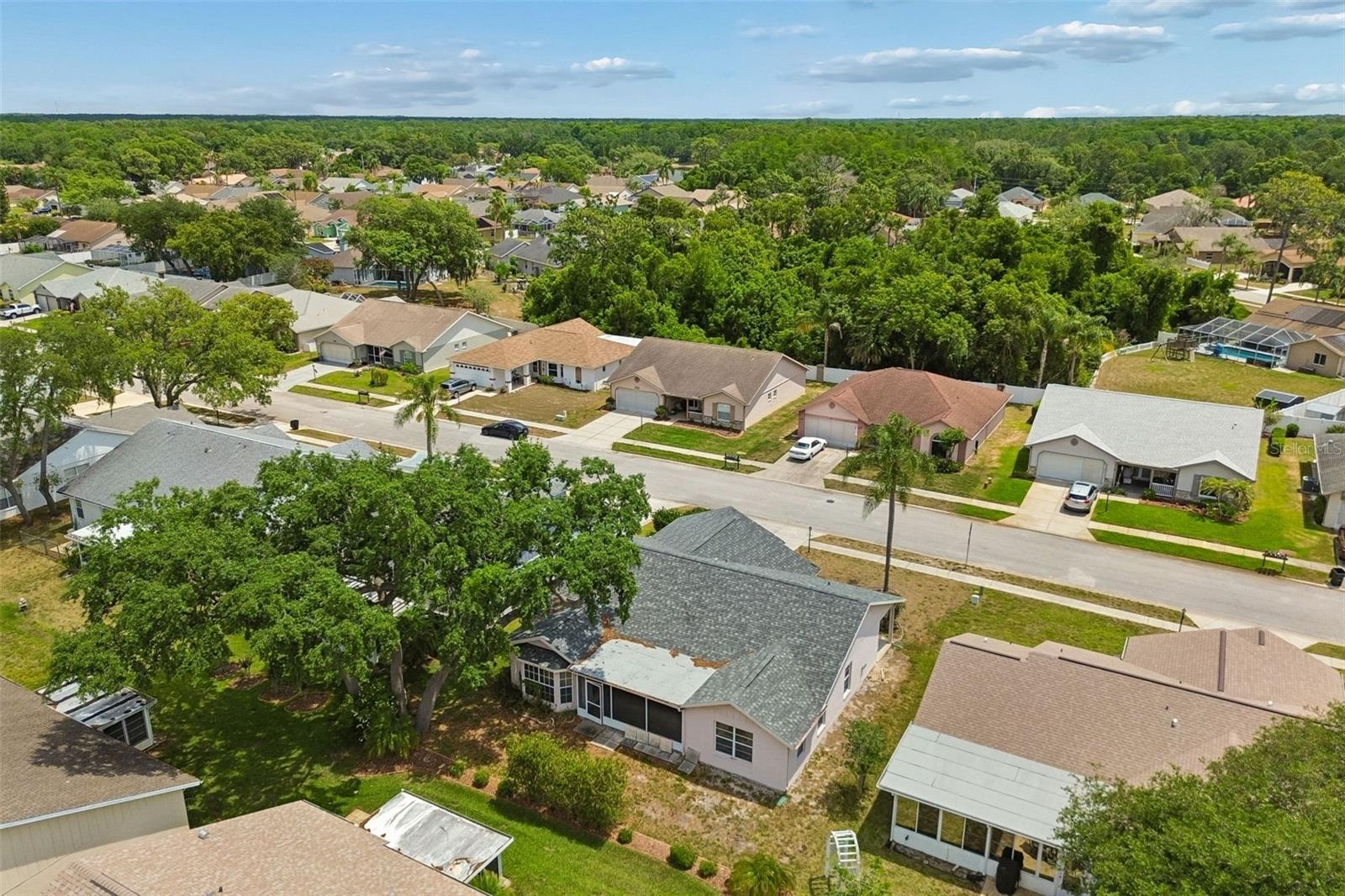 HERITAGE LAKE - Residential