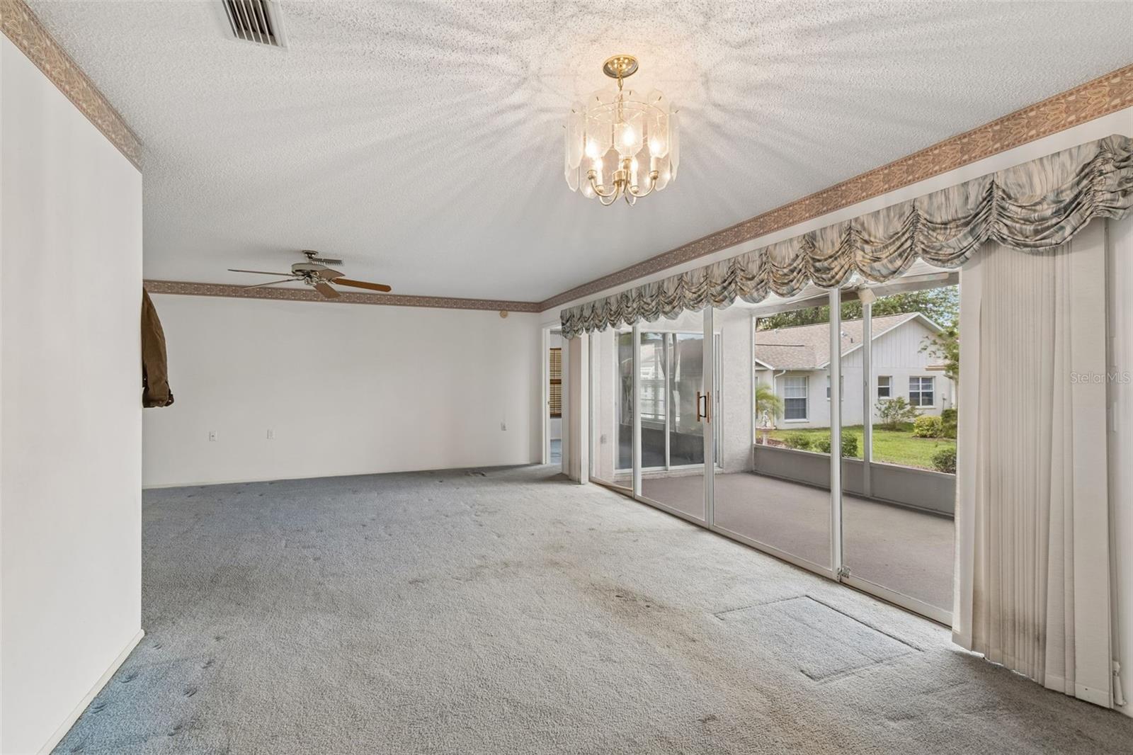 HERITAGE LAKE - Residential