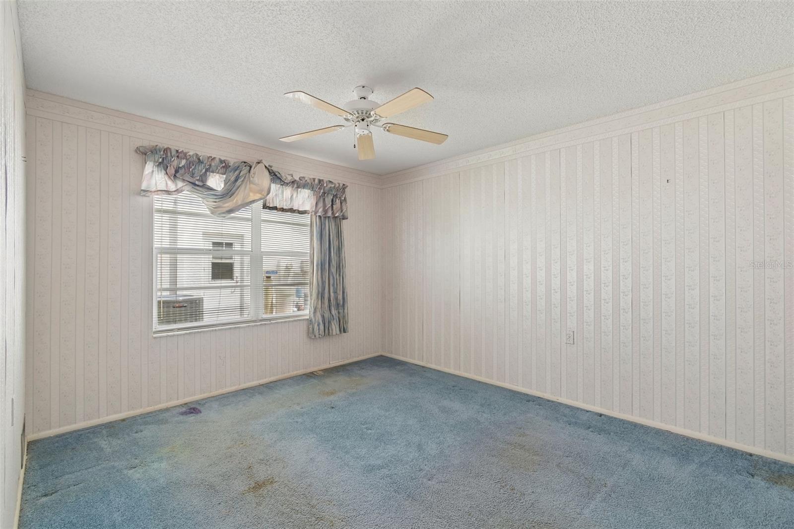 HERITAGE LAKE - Residential