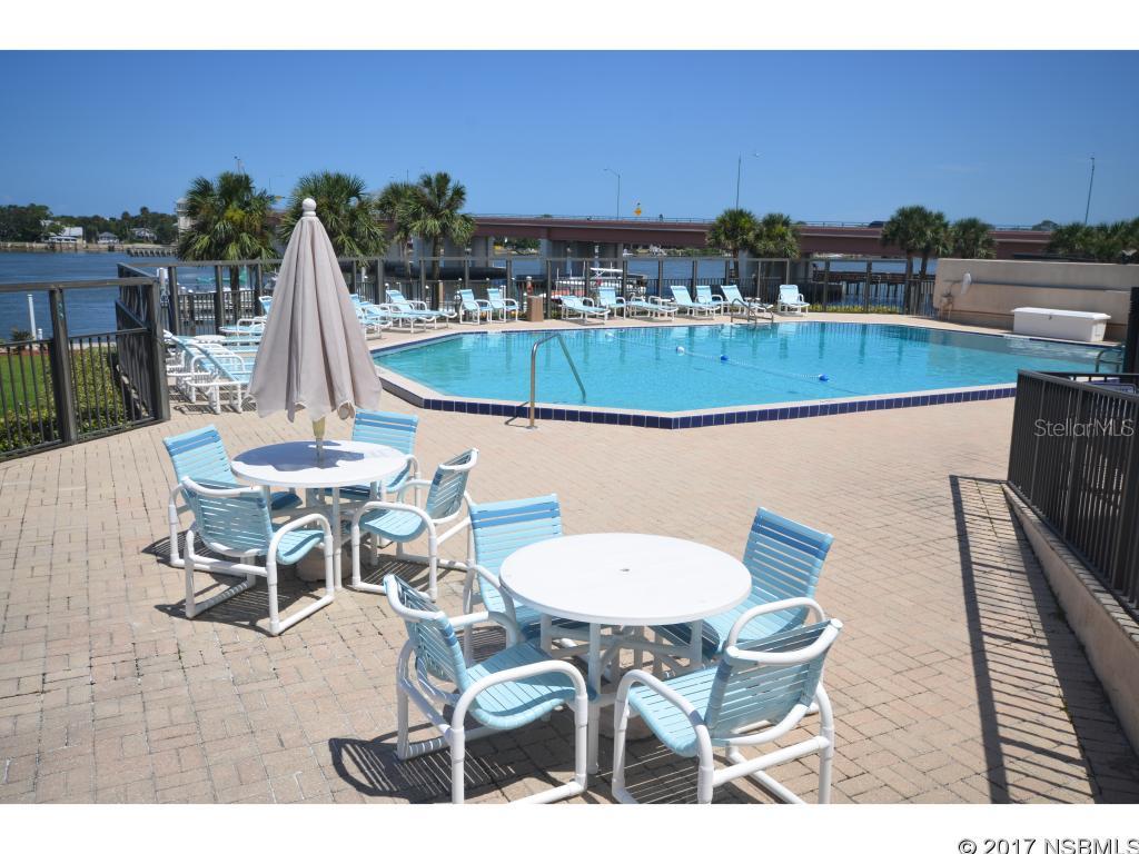 Diamond Head Point Condo - Residential