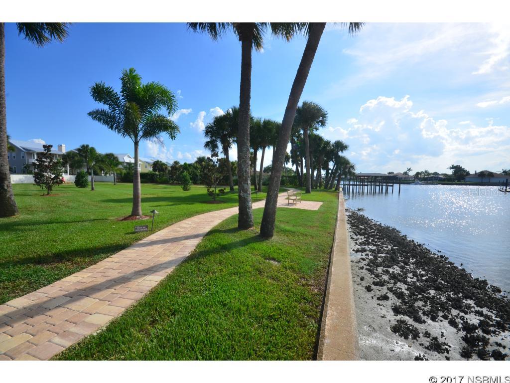 Diamond Head Point Condo - Residential