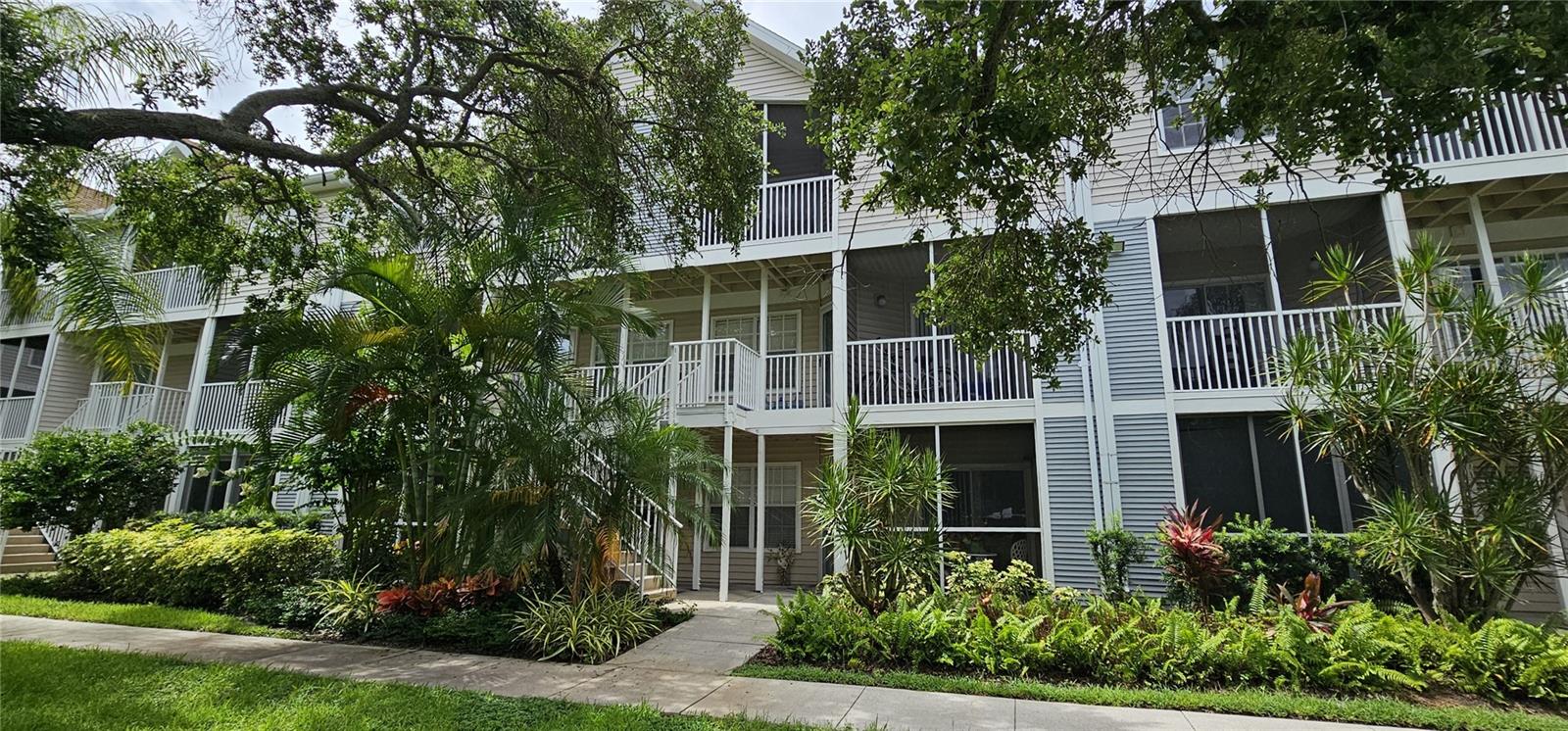 CENTRAL PARK SEC 2 PH 1 - Residential Lease