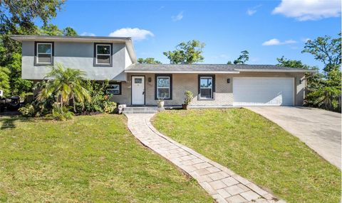 Photo of 500 Hillpine Way, Brandon, FL 33510 (MLS # TB8357637)