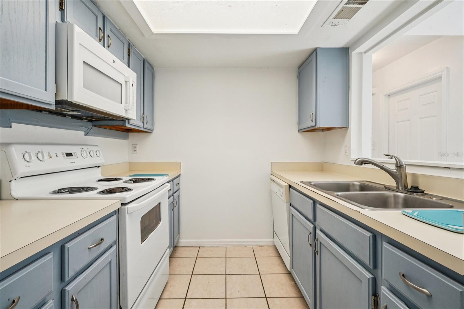 ROCKWOOD VILLAS UNIT II - Residential