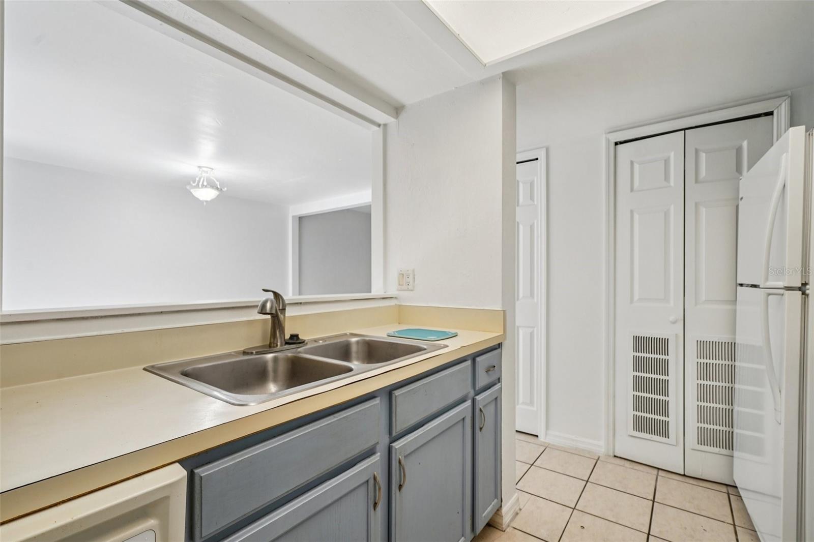 ROCKWOOD VILLAS UNIT II - Residential