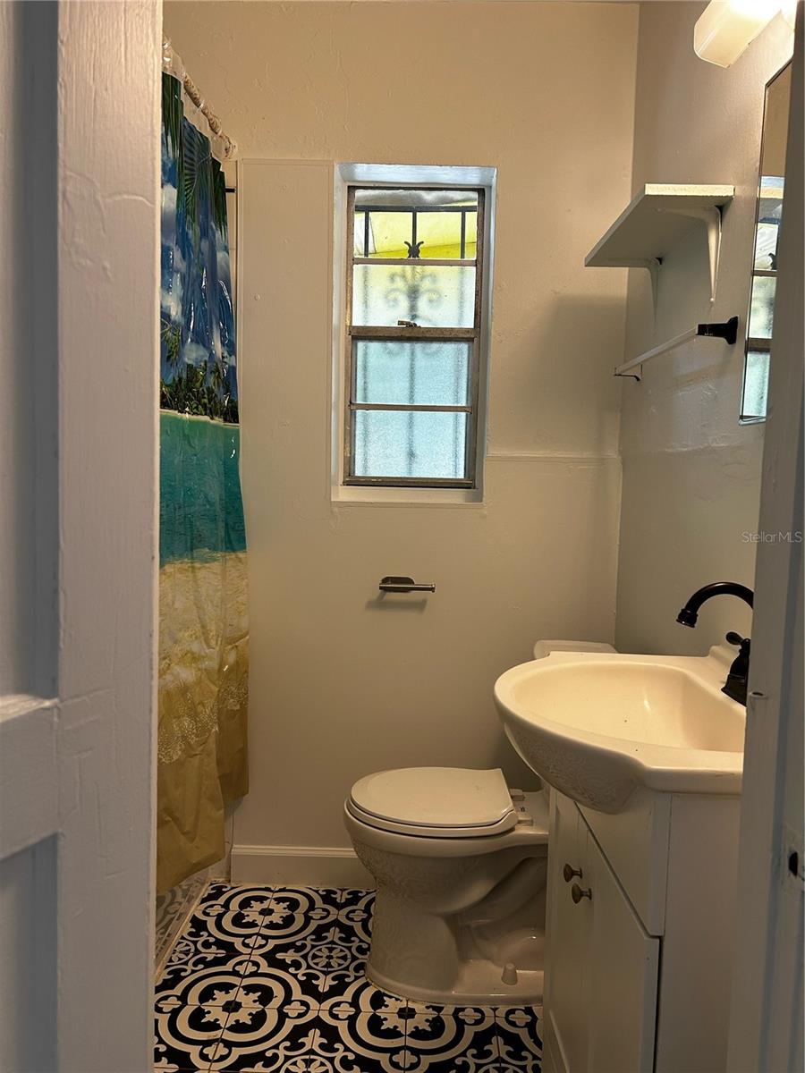 DOIG & ROBERTSONS ADDN-W R THOMAS - Residential