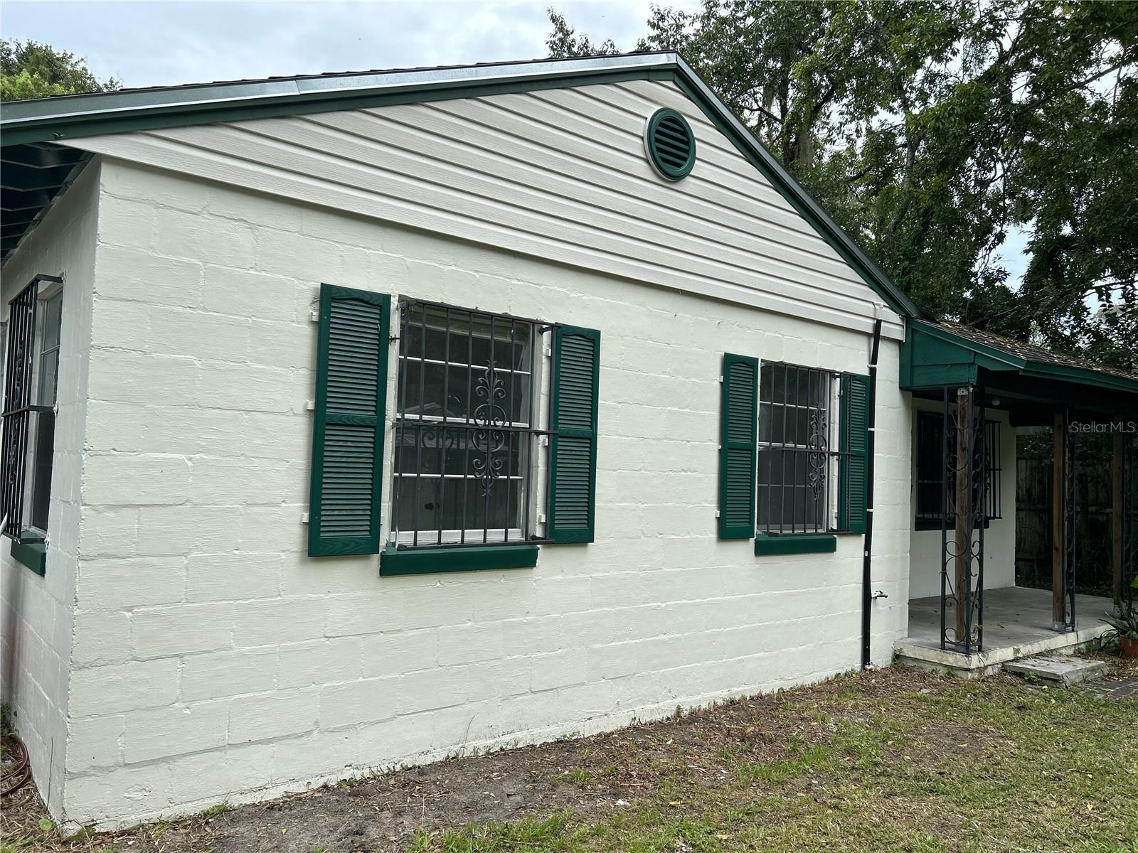 DOIG & ROBERTSONS ADDN-W R THOMAS - Residential