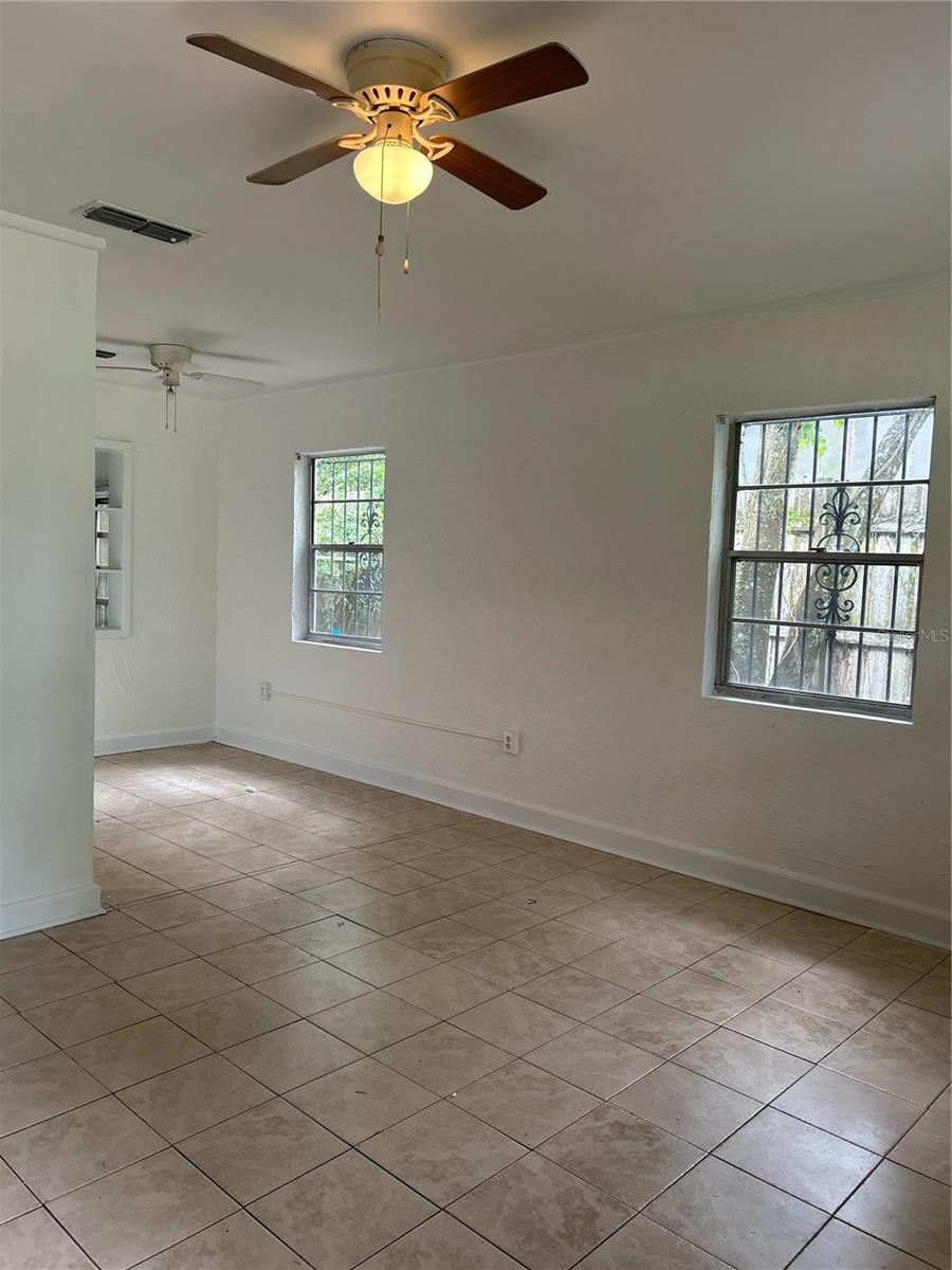 DOIG & ROBERTSONS ADDN-W R THOMAS - Residential