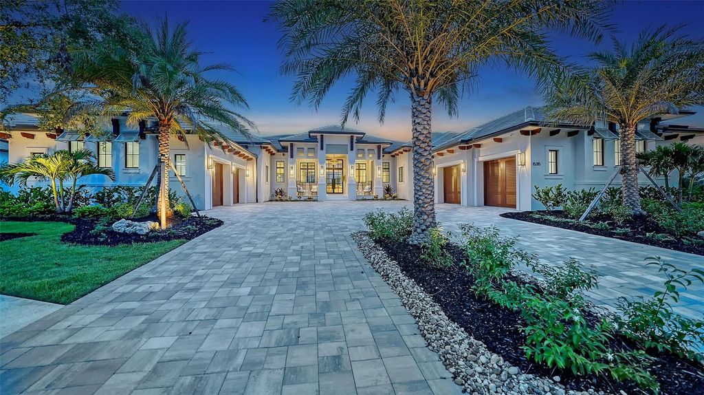 Photo of 15315 Anchorage Place, Lakewood Ranch, FL 34202 (MLS # A4656221)