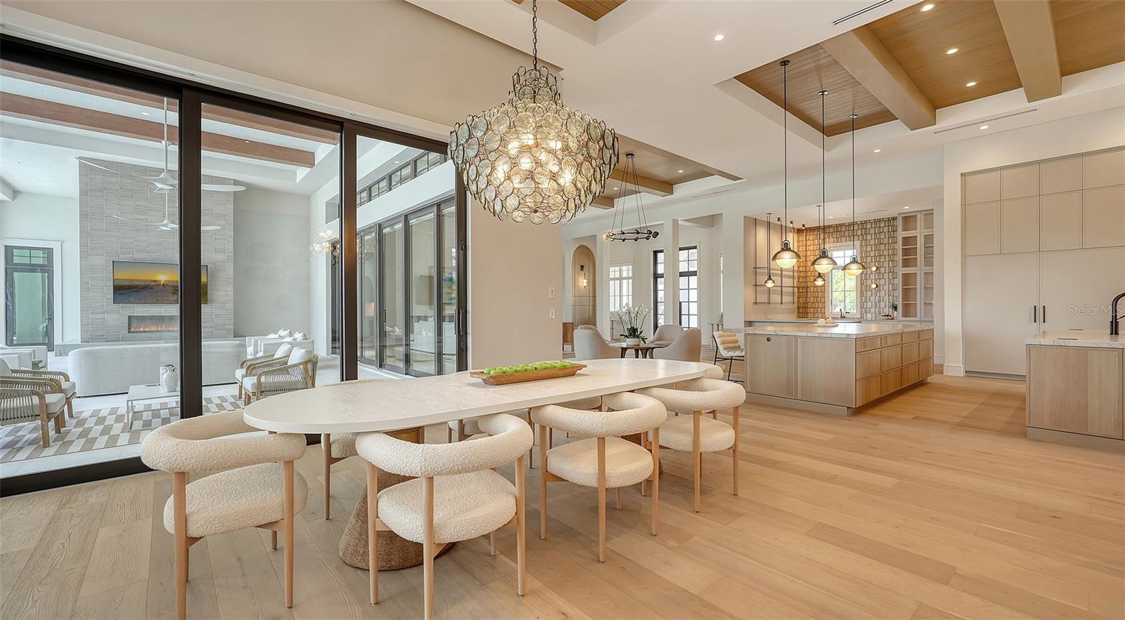 LAKE CLUB PH II - Residential