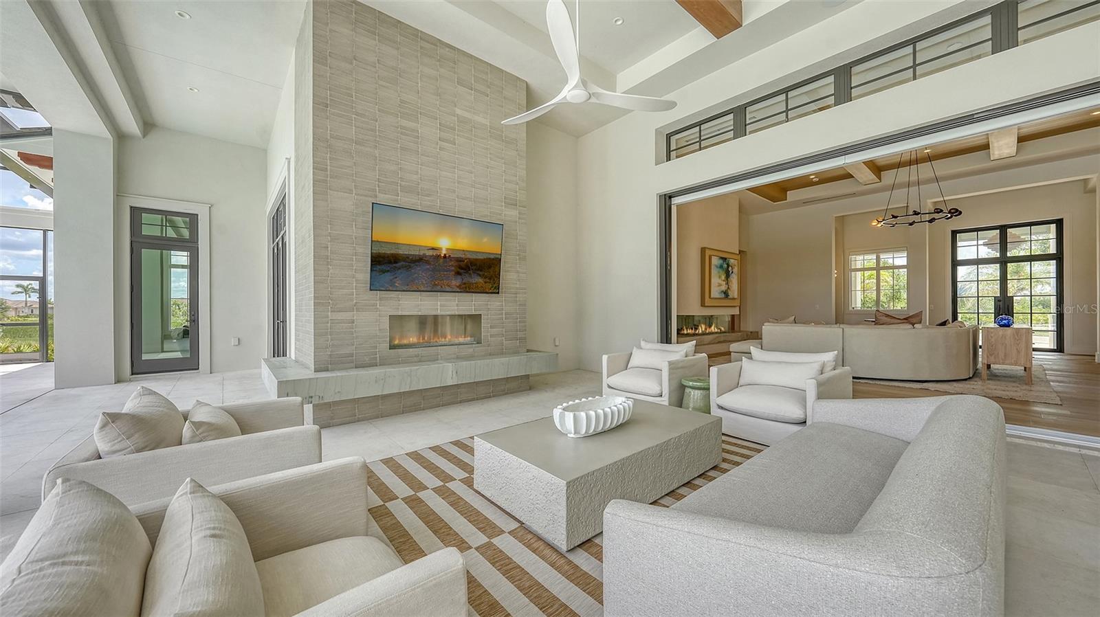 LAKE CLUB PH II - Residential