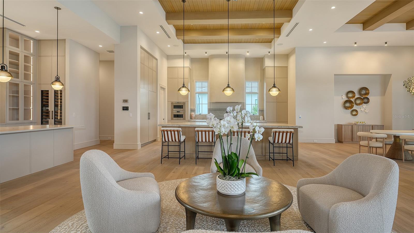 LAKE CLUB PH II - Residential