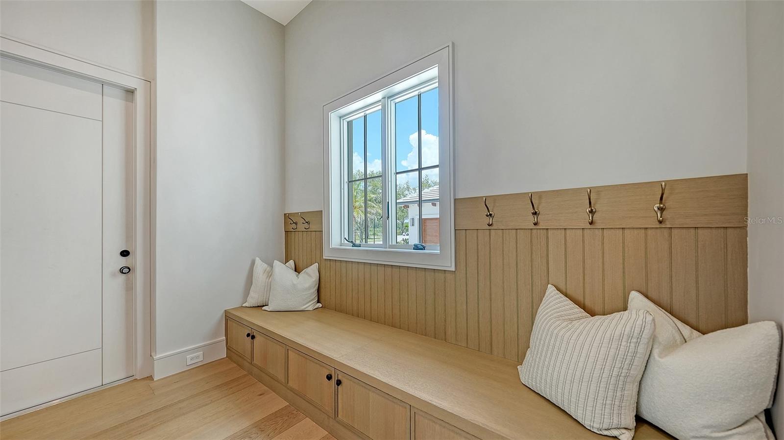 LAKE CLUB PH II - Residential