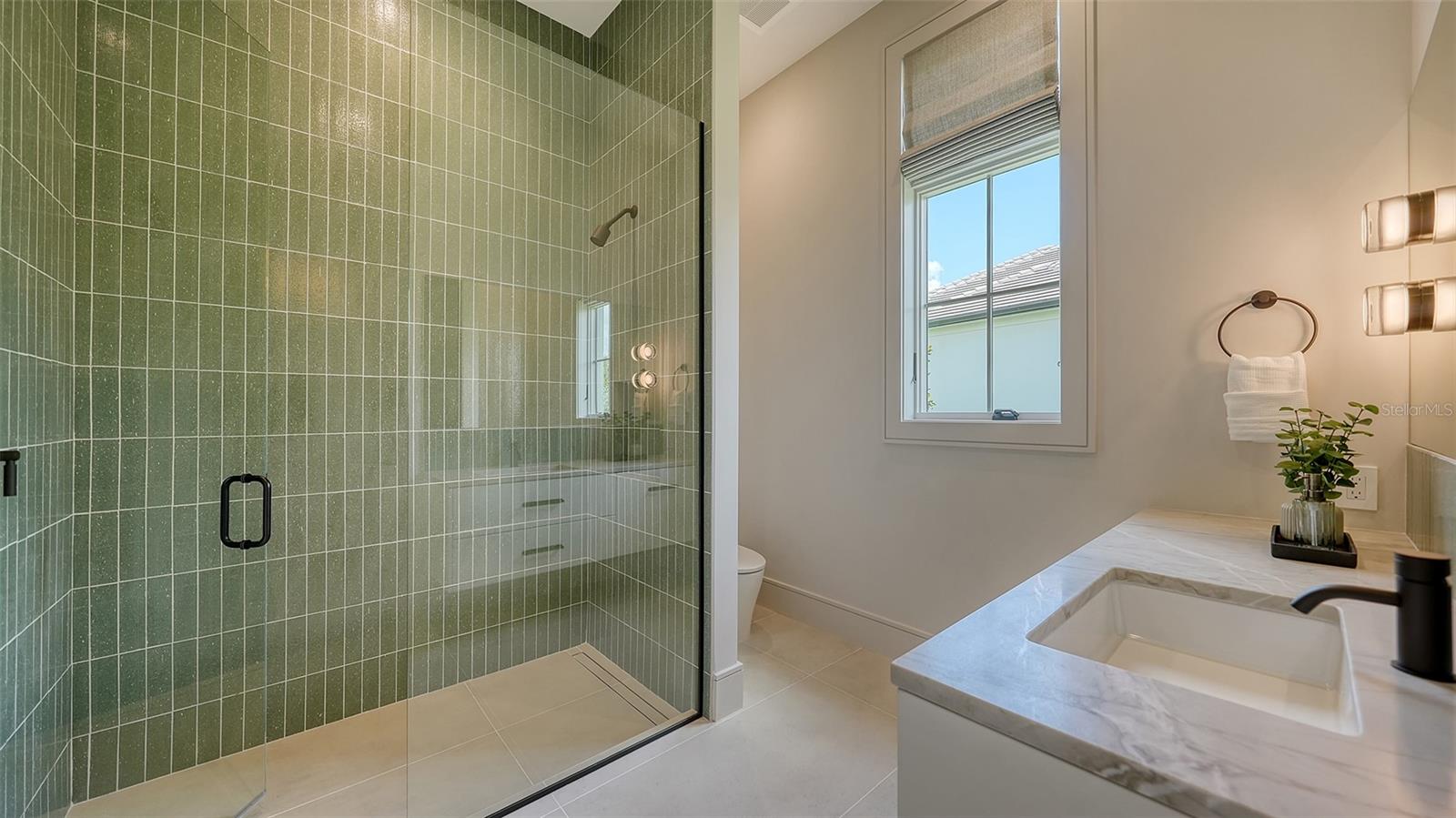 LAKE CLUB PH II - Residential