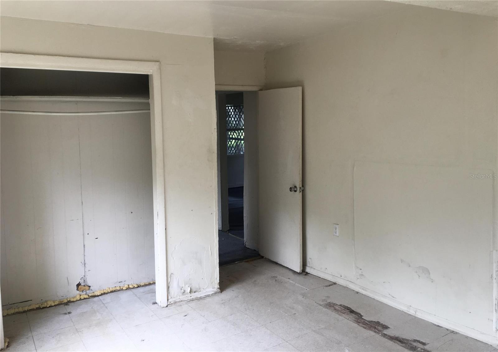 ACREAGE & UNREC - Residential Lease