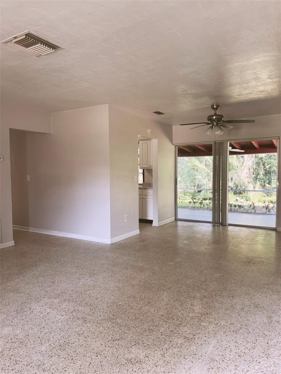 SPRING HILL - Residential Lease
